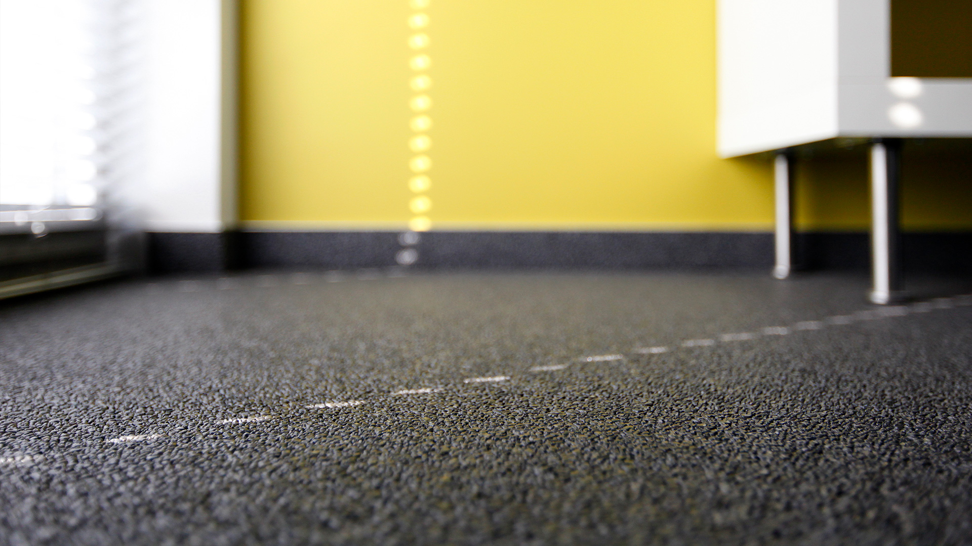Steentapijt en gietvloer door Yellow Stone Carpets